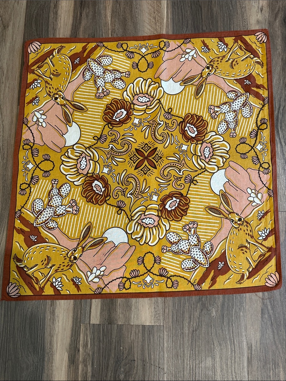 Unique Bandana Rabbits Cactus Southwest Cotton Gold, Pink EXCELLENT CONDITION